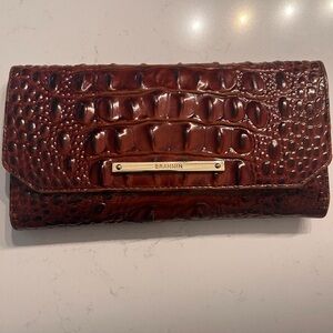 Brahmin Melbourne Collection Crocodile-Embossed Slim Bifold, Brownleather Wallet